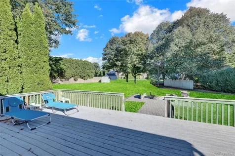 230 Baywood Drive Baiting Hollow NY 11933