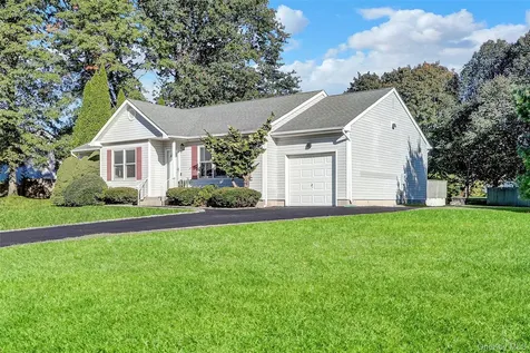230 Baywood Drive Baiting Hollow NY 11933