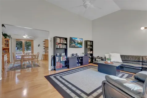 230 Baywood Drive Baiting Hollow NY 11933