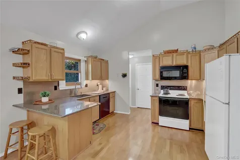 230 Baywood Drive Baiting Hollow NY 11933