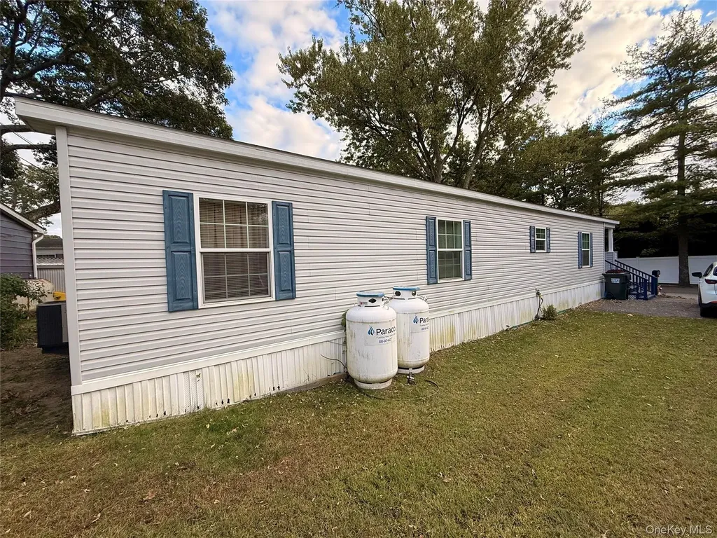 37 Hubbard Avenue Riverhead NY 11901