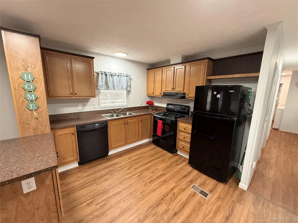37 Hubbard Avenue Riverhead NY 11901