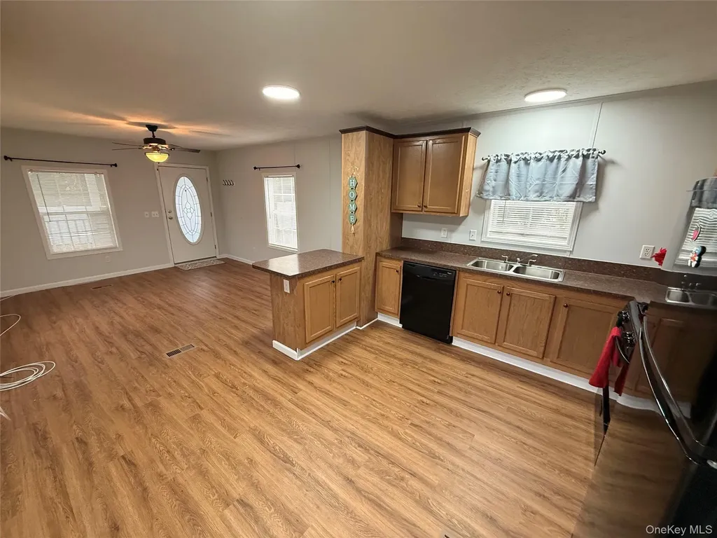 37 Hubbard Avenue Riverhead NY 11901