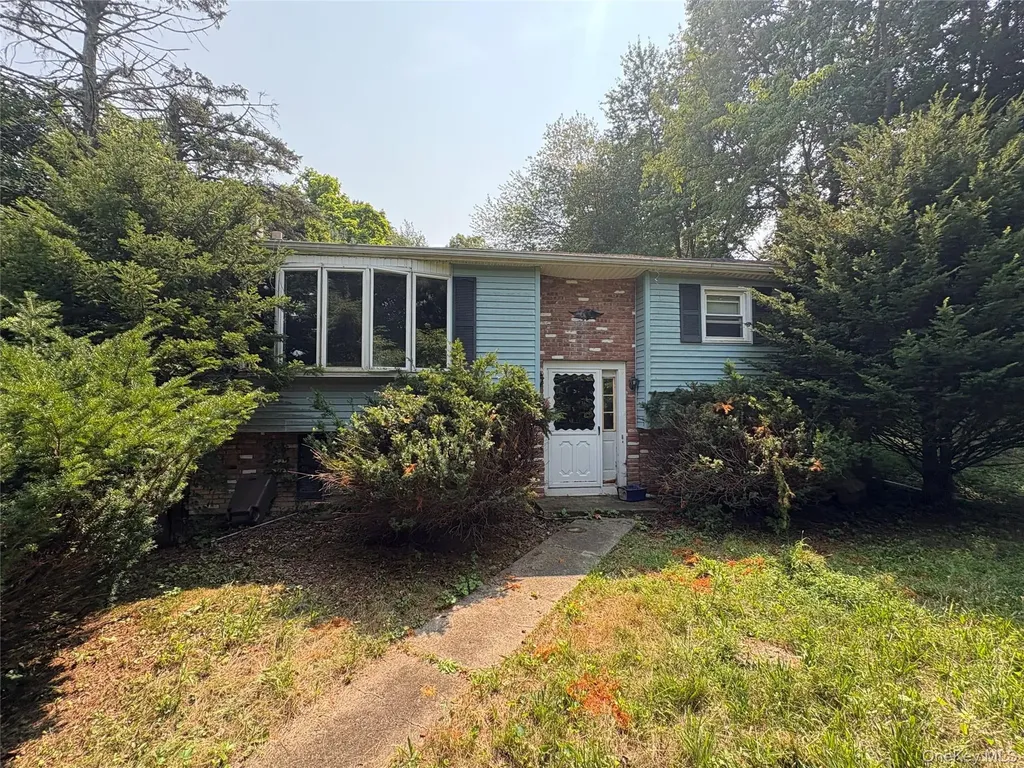 11 Chase Road Wallkill NY 12589
