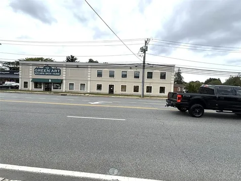 17 E Jericho Turnpike Huntington NY 11746