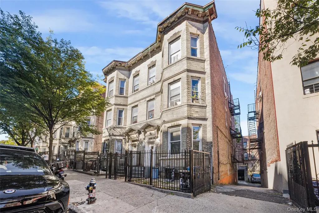 2307 Loring Place N Bronx NY 10468