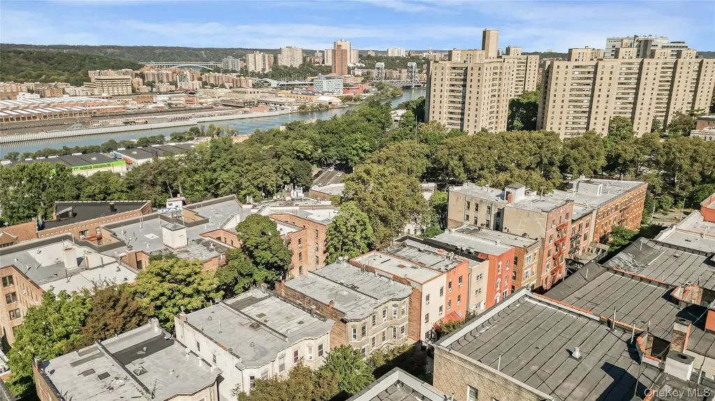 2307 Loring Place N Bronx NY 10468