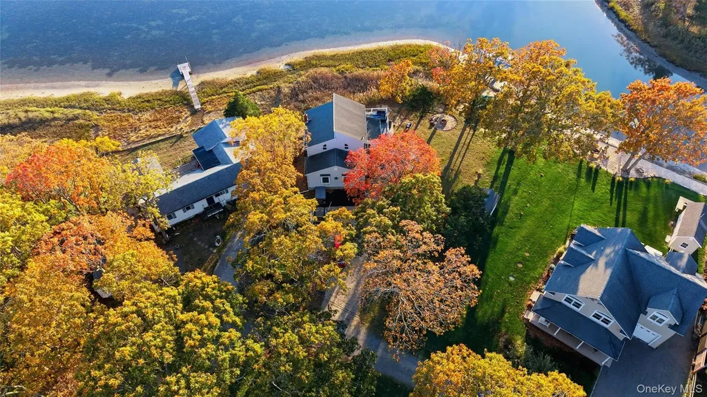530 Sunset Way Southold NY 11971