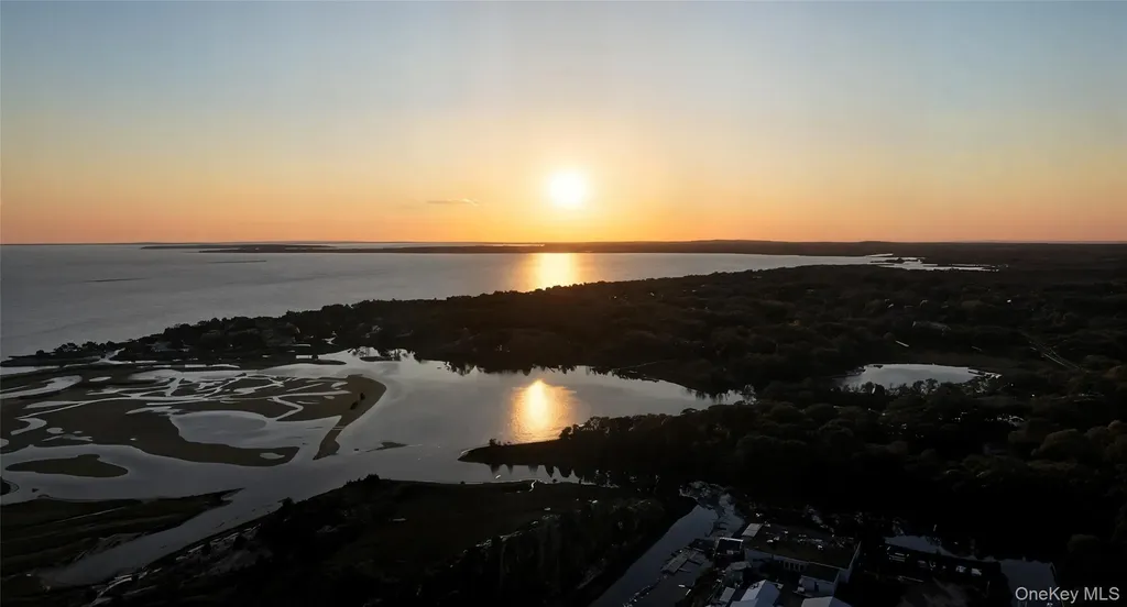 530 Sunset Way Southold NY 11971