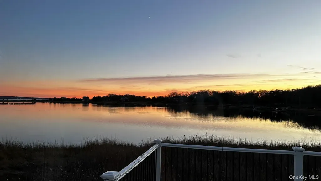 530 Sunset Way Southold NY 11971