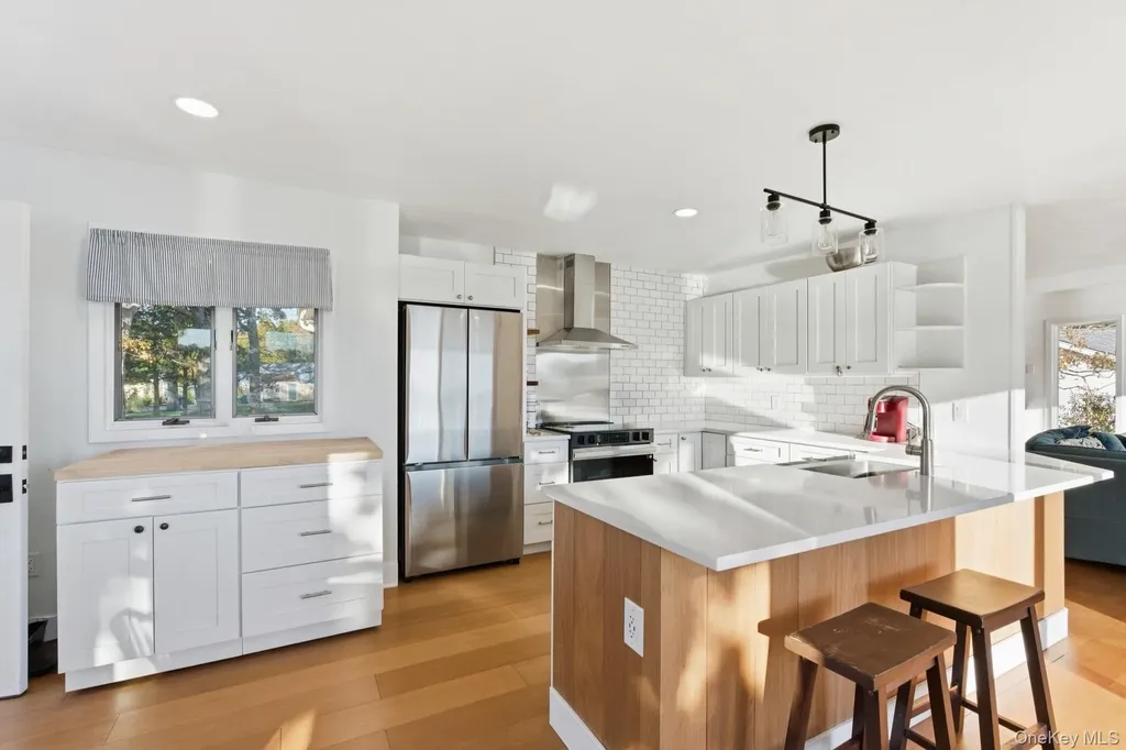 530 Sunset Way Southold NY 11971