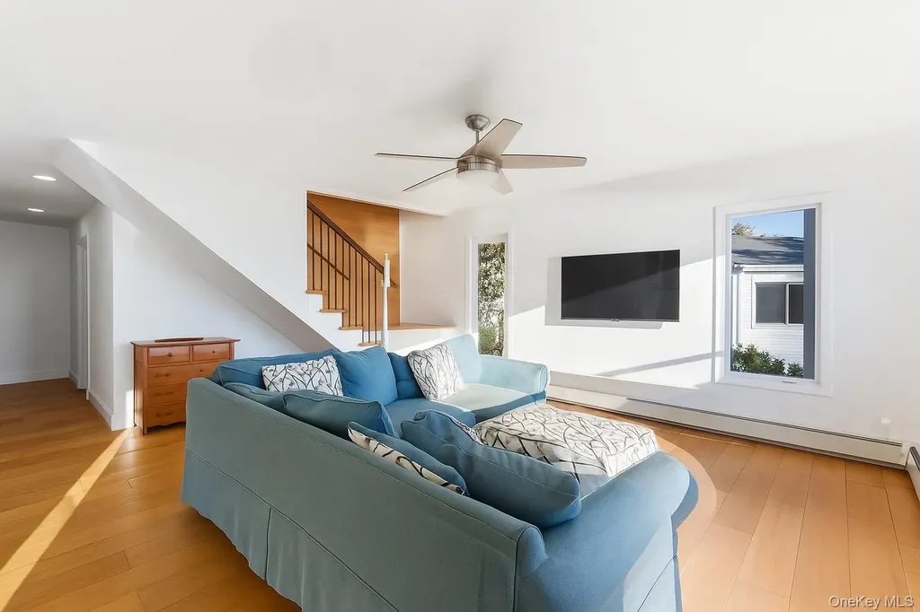 530 Sunset Way Southold NY 11971