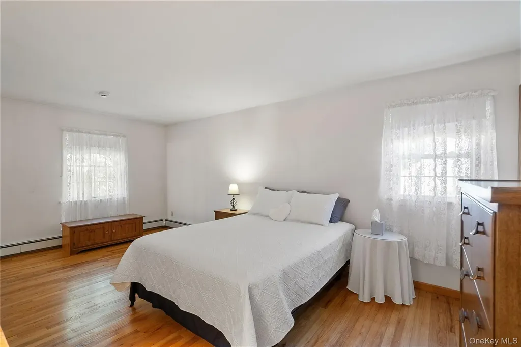 94 Mobrey Lane Smithtown NY 11787