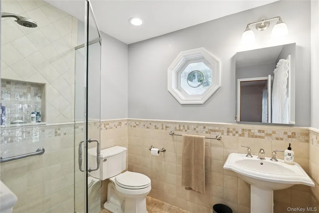 94 Mobrey Lane Smithtown NY 11787