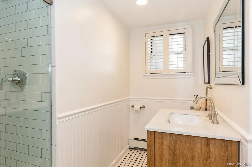 77 Abbott Drive Halesite NY 11743