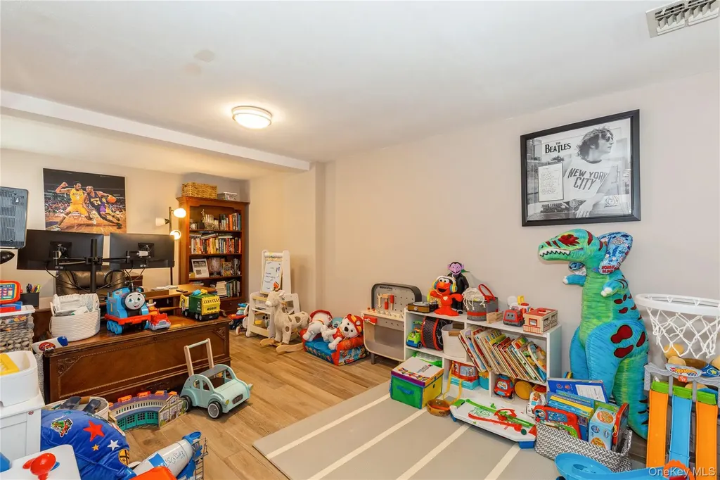 77 Abbott Drive Halesite NY 11743