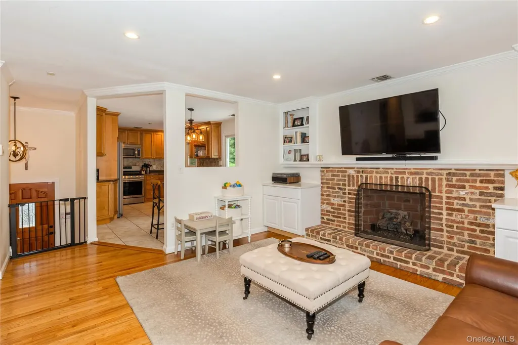 77 Abbott Drive Halesite NY 11743
