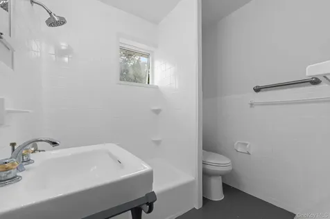 36 N Perkins Avenue Elmsford NY 10523