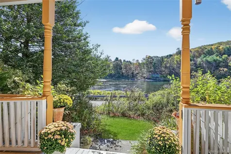 48 River Road Barryville NY 12719