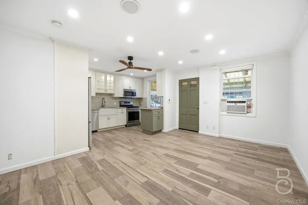 22-61 46th Street Astoria NY 11105