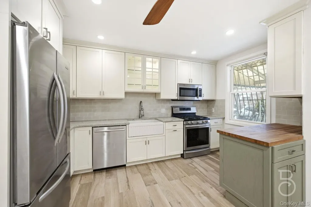 22-61 46th Street Astoria NY 11105