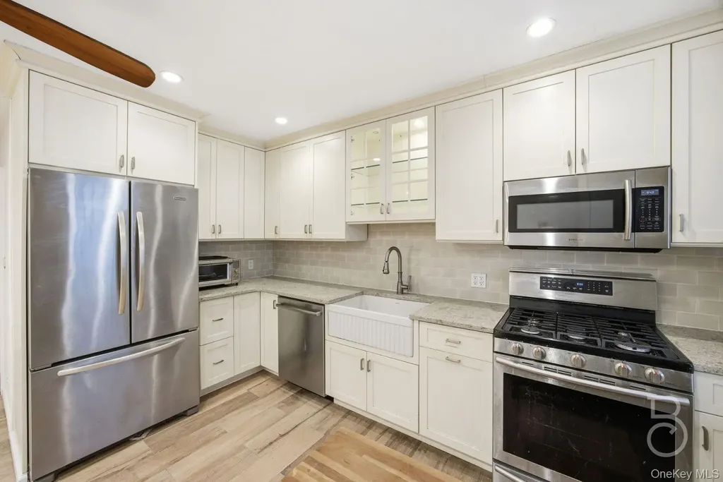 22-61 46th Street Astoria NY 11105