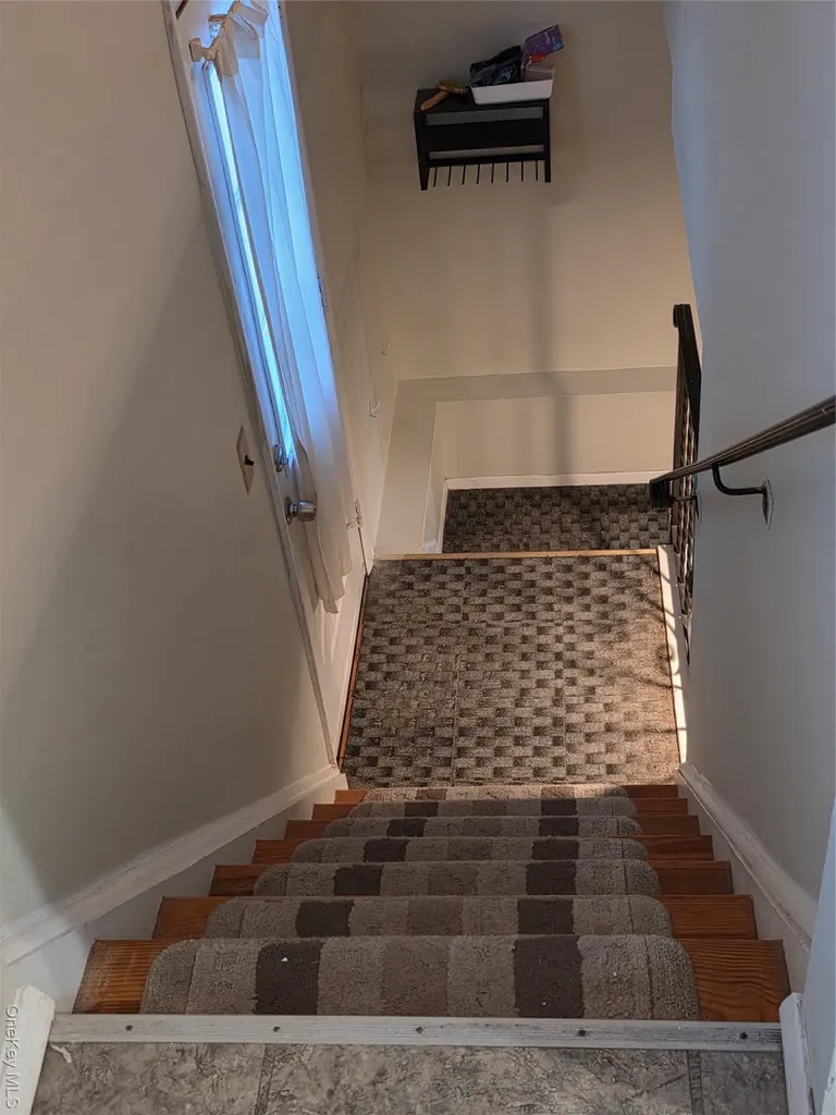 15 Canterbury Drive Coram NY 11727