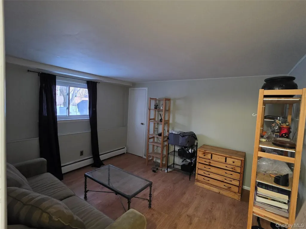 15 Canterbury Drive Coram NY 11727