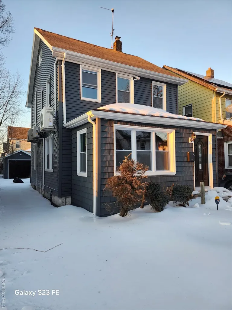 191-33 114th Road Saint Albans NY 11412