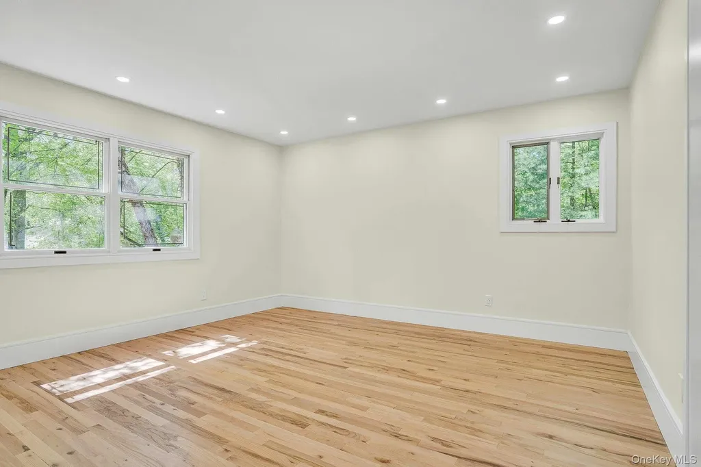 7 Mcculloch Drive Dix Hills NY 11746