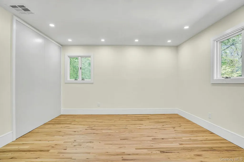 7 Mcculloch Drive Dix Hills NY 11746