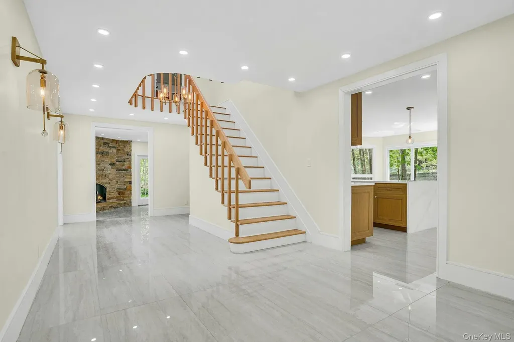 7 Mcculloch Drive Dix Hills NY 11746