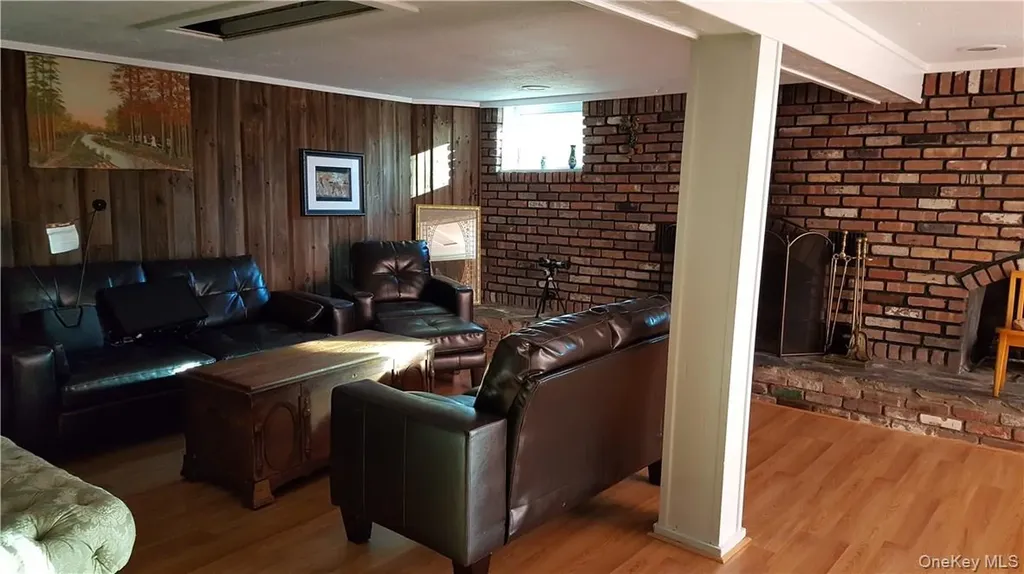 137 Bethlehem Road New Windsor NY 12553