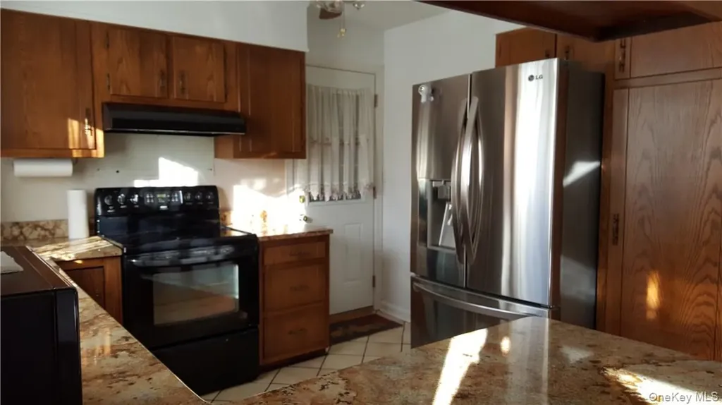 137 Bethlehem Road New Windsor NY 12553
