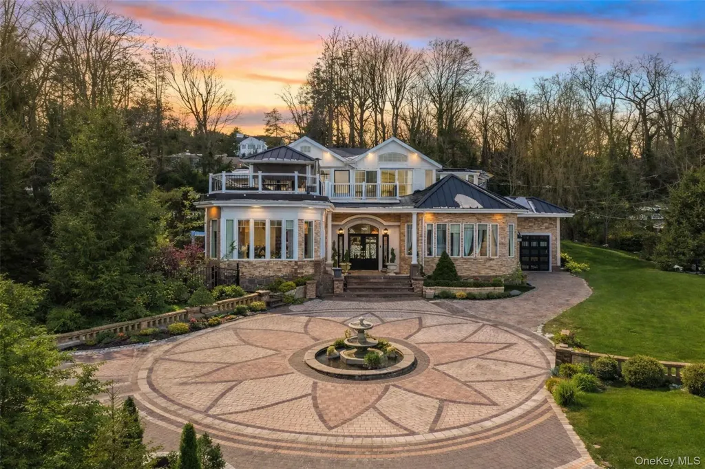 333 E Shore Road Kings Point NY 11023