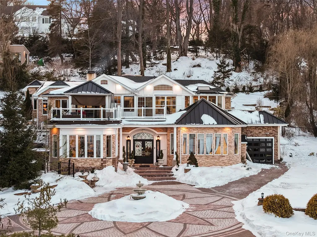 333 E Shore Road Kings Point NY 11023