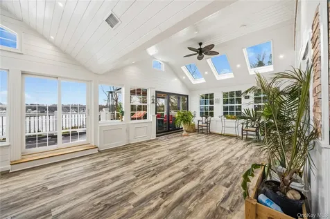 333 E Shore Road Kings Point NY 11023