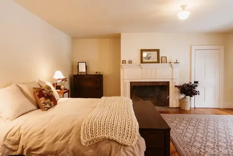1193 Albany Post Road Gardiner NY 12525