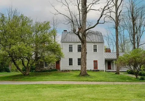 1193 Albany Post Road Gardiner NY 12525