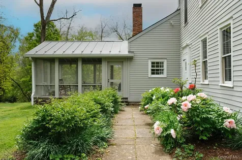 1193 Albany Post Road Gardiner NY 12525