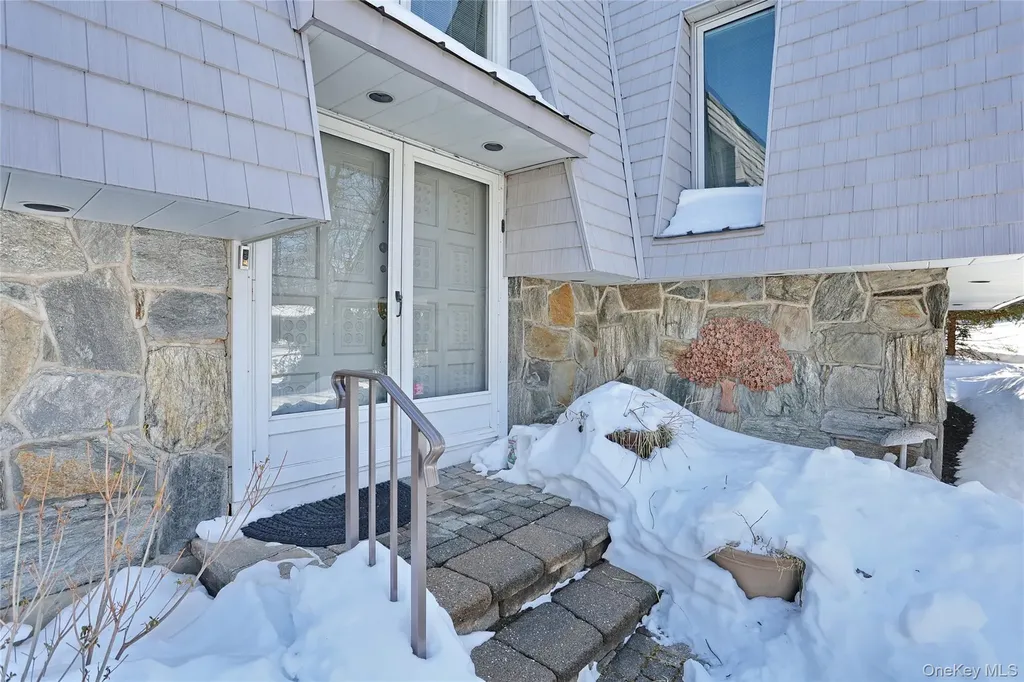 15 Windgate Drive New City NY 10956