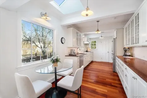 27 Huntington Avenue Scarsdale NY 10583