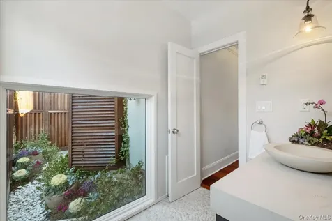 27 Huntington Avenue Scarsdale NY 10583