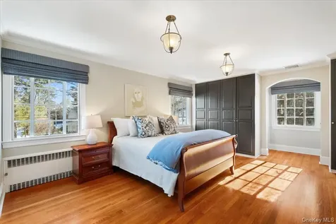 27 Huntington Avenue Scarsdale NY 10583