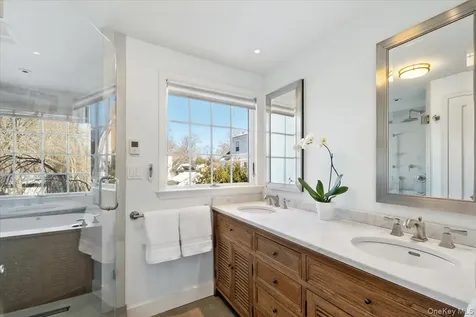 27 Huntington Avenue Scarsdale NY 10583