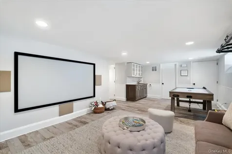 27 Huntington Avenue Scarsdale NY 10583