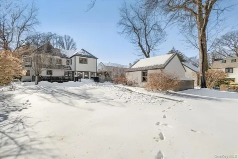 27 Huntington Avenue Scarsdale NY 10583