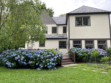 27 Huntington Avenue Scarsdale NY 10583
