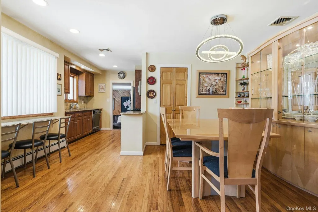 7 Bartel Place South Huntington NY 11746