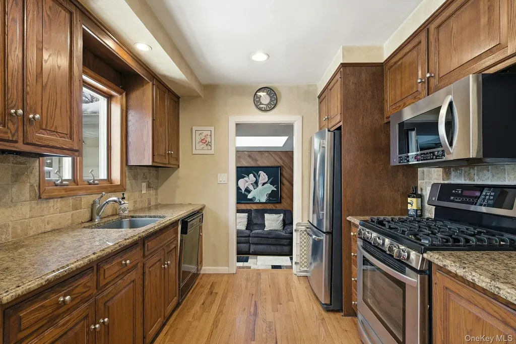 7 Bartel Place South Huntington NY 11746